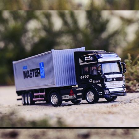 شاحنة نقل بضائع ماستر Master Truck